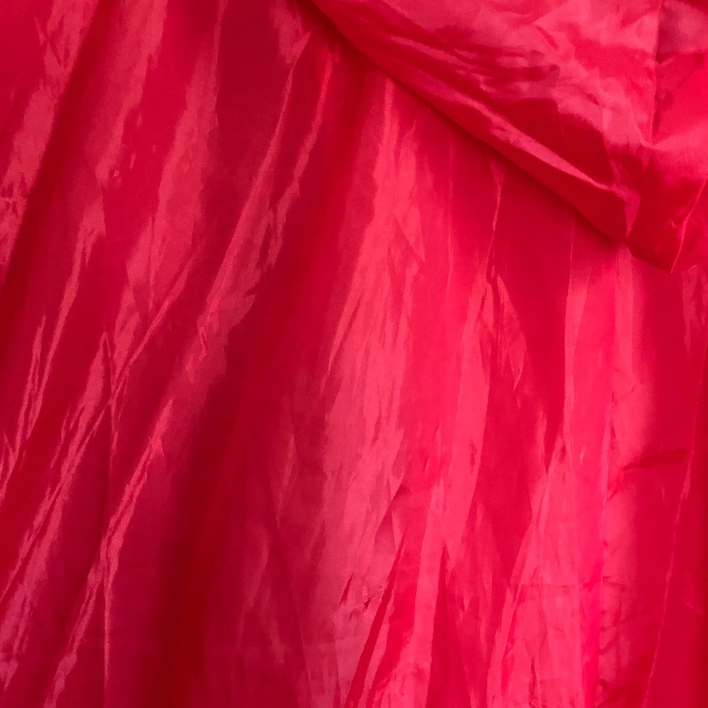 Halloween Red Costume Cape full length - Picture 10 of 10